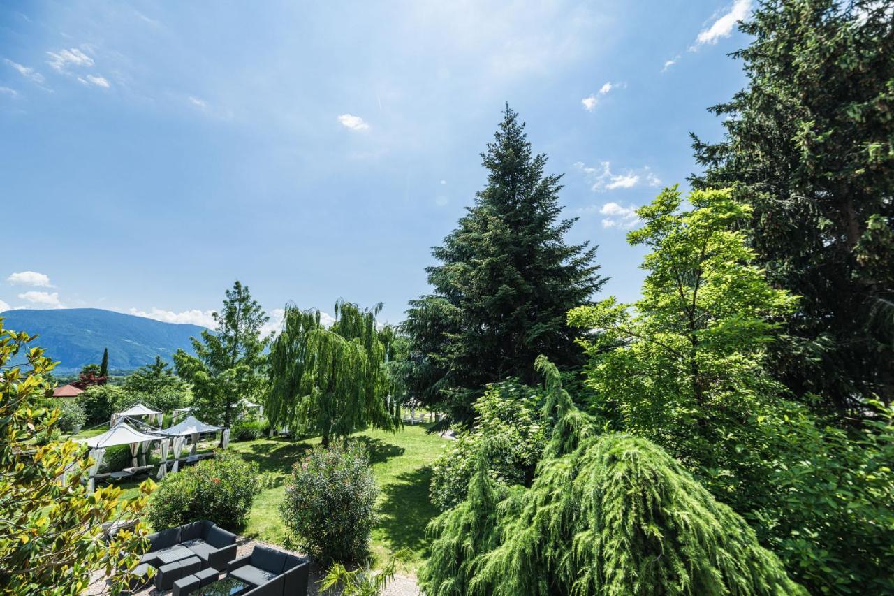 Hotel Weingarten 4*